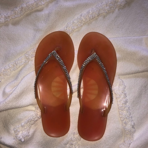 Glittery peach flip flops - Picture 1 of 7